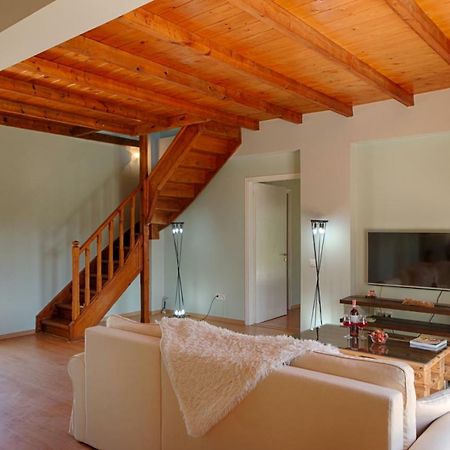 Modern Eco Friendly Villa Close To Town Pelekas Extérieur photo