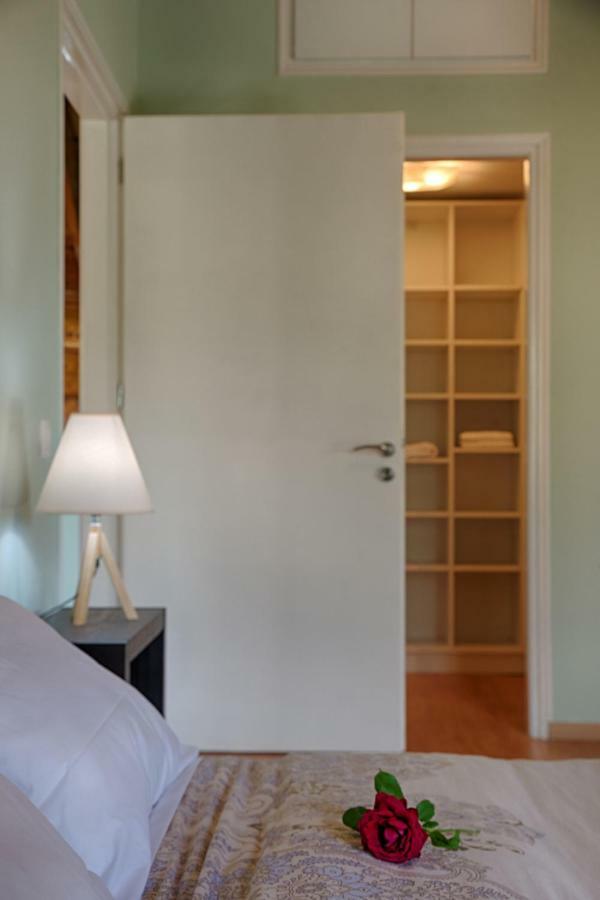 Modern Eco Friendly Villa Close To Town Pelekas Extérieur photo