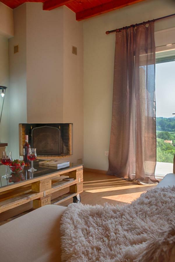 Modern Eco Friendly Villa Close To Town Pelekas Extérieur photo