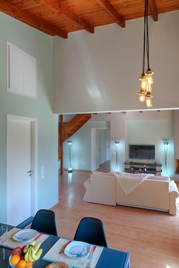 Modern Eco Friendly Villa Close To Town Pelekas Extérieur photo