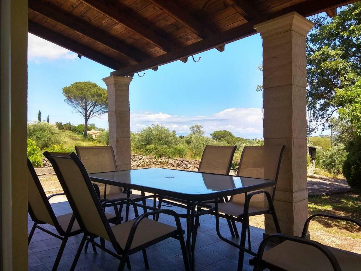 Modern Eco Friendly Villa Close To Town Pelekas Extérieur photo